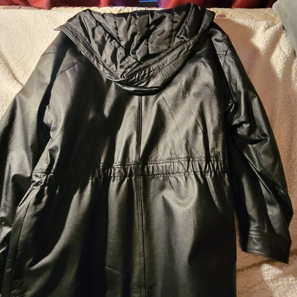 Men's Leather Jacket - Picture 4 of 4